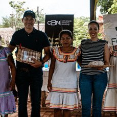 Con la firme decisión de salir adelante, la comunidad Santa Rita da el primer paso para restaurar sus suelos